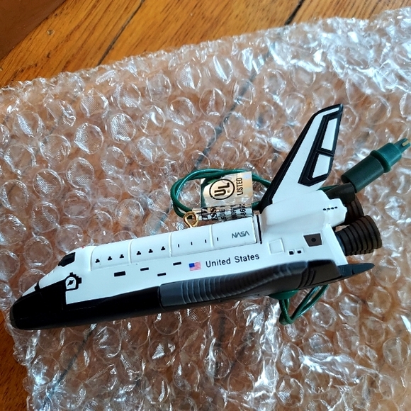 Space Shuttle Magic Stringer Light Hallmark Collectible Christmas Orname… - Picture 4 of 6